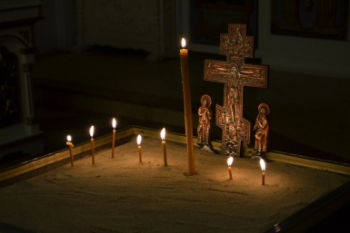 Радоница: как правильно поминать усопших и нужно ли идти на кладбище?