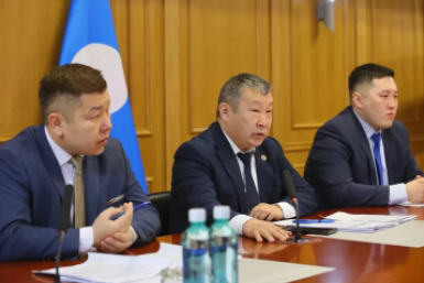 Завоз жизнеобеспечивающих грузов в арктические районы будет ускорен пресс-служба главы и правительства РС (Я)