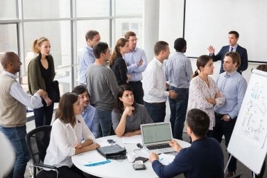 Студенты Якутии смогут побороться за гранты в новом всероссийском проекте &quotМаяки&quot kandinsky 5.0 (12+)