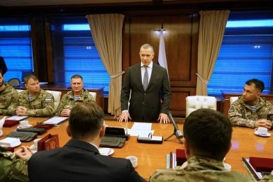 Госслужащий из Якутии вернулся из СВО и встретился с Трутневым пресс-служба правительства Якутии