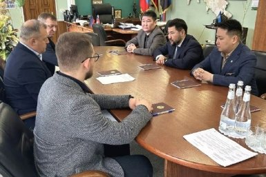 Якутск и Донецк утвердили план сотрудничества с ТГ-канала Е.Григорьева