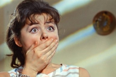 Вход только для настоящих знатоков СССР: узнайте 7 советских фильмов по последнему кадру Кадр из фильма &quotОперация &quotЫ&quot и другие приключения Шурика&quot (12+)