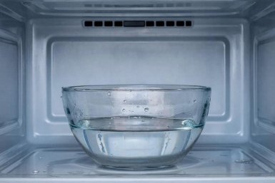  Создано при помощи ИИ