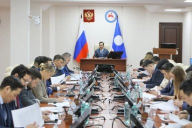 В Якутии определили ключевые нацпроекты и выявили проблемы в строительстве Пресс-служба правительства Якутии