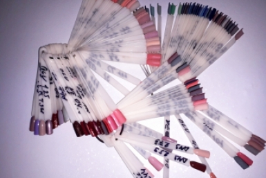 Стильный педикюр на май-2026: модные оттенки сезона — для тех, кто в тренде