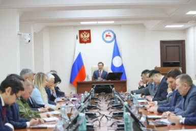 Глава Якутии провел заседание Республиканской комиссии &quotВместе к Победе!&quot Саргын Скрябин, ЯСИА