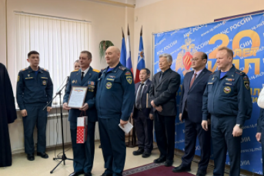 Испытательной пожарной лаборатории МЧС Якутии - 20 лет YakutiaMedia