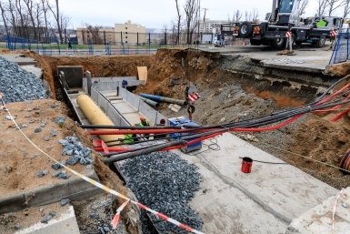 Работы по замене труб теплосетей в районе мини-ТЭЦ на Русском острове Евгений Кулешов, ИА PrimaMedia