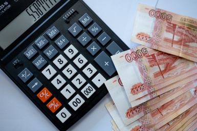 Айсен Николаев о задолженностях по зарплате в ЖКХ Якутии и их сокращении Илья Табаченко