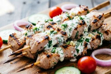 Как приготовить ПП-шашлык? Индейка в маринаде из йогурта - никакой тяжести в желудке