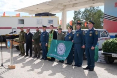 МЧС Якутии передало технику в зону СВО МЧС России по РС (Я)