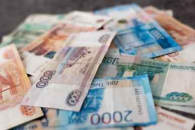 Рубль удержал позиции: ЦБ назвал новые курсы доллара и евро на 28 июля