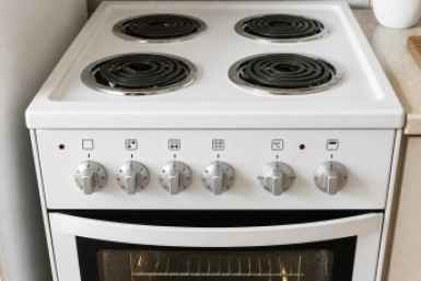 Кидаю 2 ст. ложки в воду: ручки плиты сверкают чистотой — жир "сошел на нет"