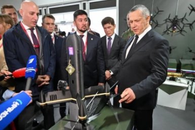 Центр "ВОИН" на ВЭФ-2026 показал огневую и инженерную подготовку