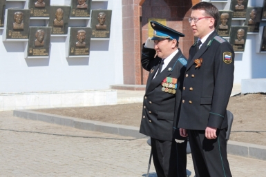 Якутские судебные приставы почтили память воинов, павших за родину Яна Лазарева, YakutiaMedia