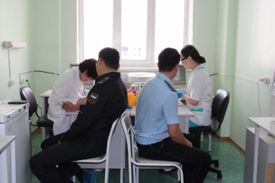 Кровь судебных приставов поможет спасти жизни якутян  Яна Лазарева, YakutiaMedia