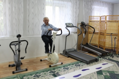 Визит главы Якутии в Капитоновский дом-интернат для престарелых и инвалидов (ФОТО) Нюргуяна Иванова, ИА YakutiaMedia