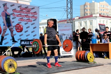 Иннокентий Григорьев  Яна Лазарева, YakutiaMedia