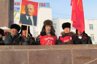 Члены Якутского рескома КПРФ отметили годовщину Октябрьской революции Савва Михайлов