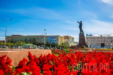 Около 1 млн цветов украсят столицу Якутии Администрация г.Якутска