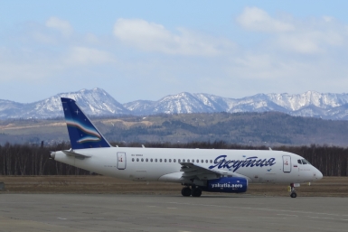 Рейсовый Sukhoi Superjet 100 впервые приземлился в аэропорту Южно-Сахалинска Дмитрий Кузнецов