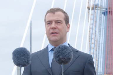Медведев прилетит вместо Путина ПримаМедия