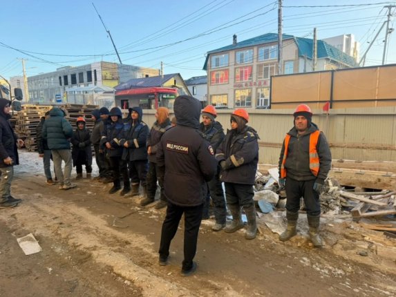 В Якутии выявили 332 нарушения мигрантов в ходе операции 