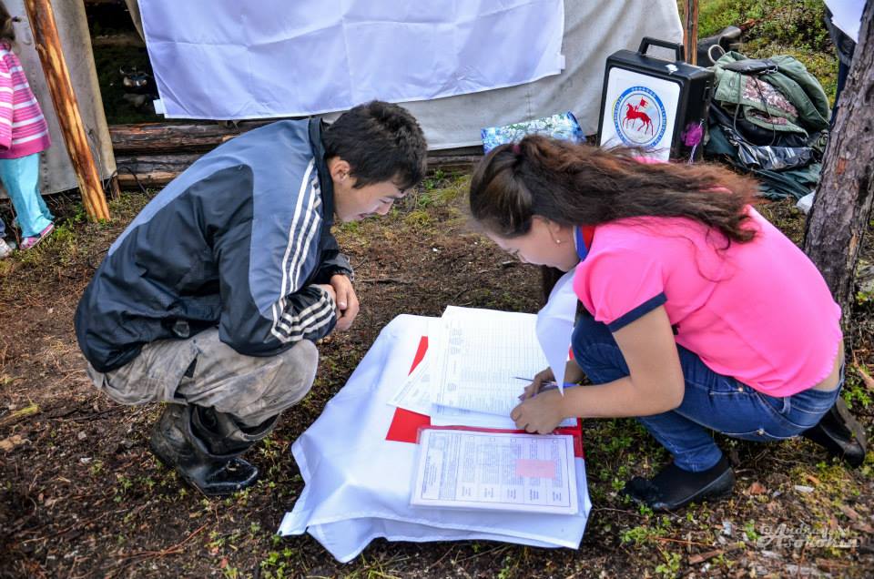 Досрочные выборы на стойбищах оленеводов, Фото с места события собственное