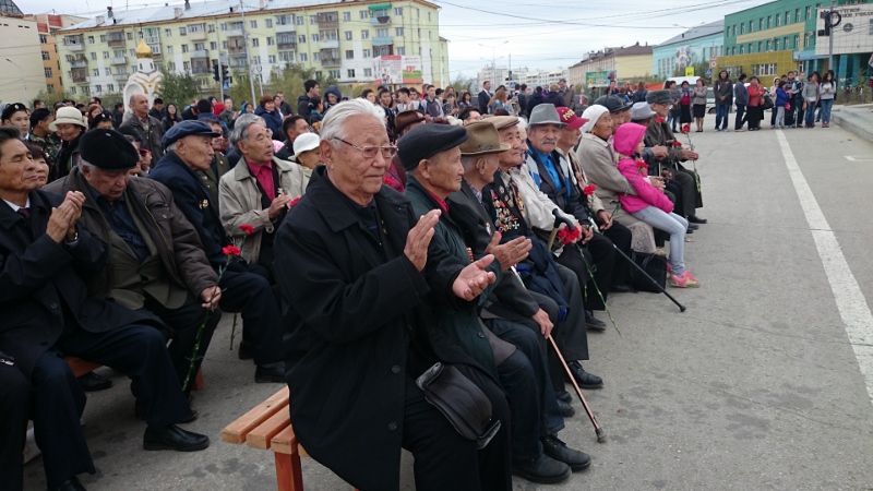 Выстрелом из сигнальной ракетницы ознаменовали начало Года участника ВОВ, Фото с места события собственное