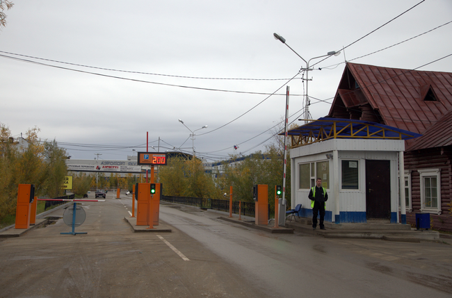 Современный паркинг для автомобилей открыли в аэропорту "Якутск", Фото с места события из других источников