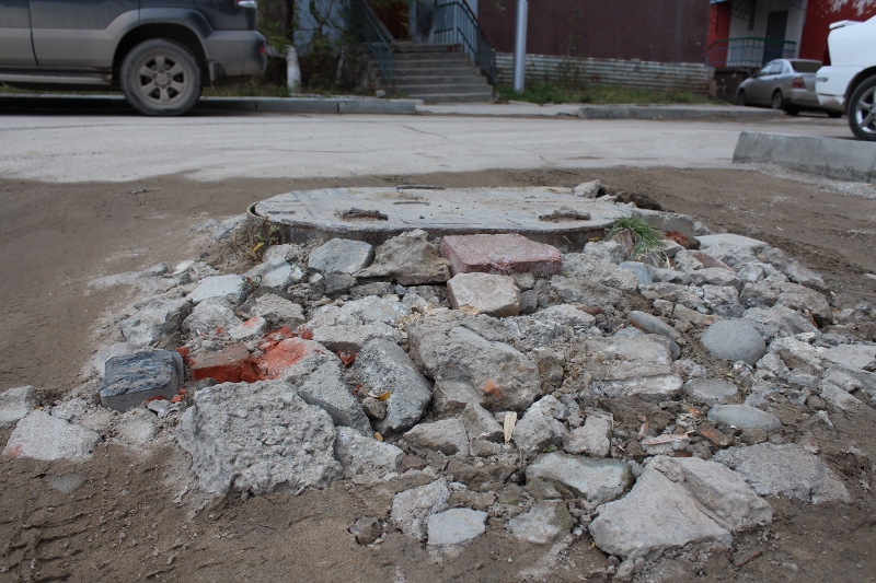 Около 20% канализационных колодцев являются бесхозными в Якутске, Фото с места события собственное