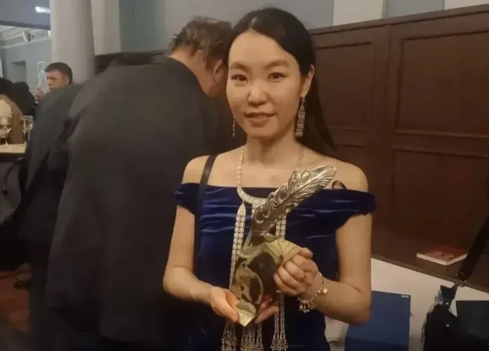 Переводчица из Якутии -стала лауреатом московской премии &quotСлово&quot пресс-служба главы и правительства РС (Я)