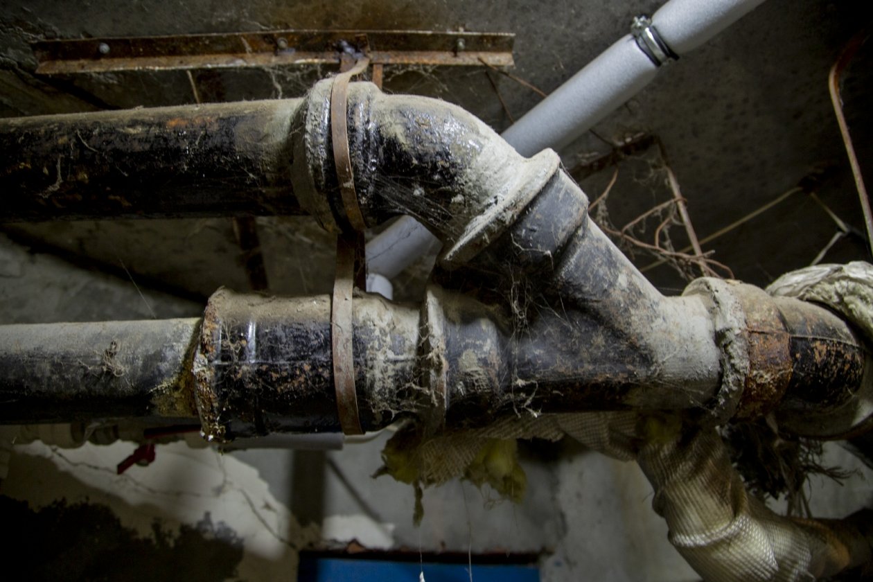 Влажные салфетки в унитазе — угроза трубам в Якутске Артём Хорошилов  , ИА Stavropol.Media