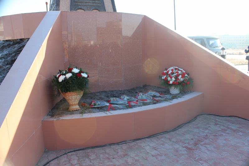 Площадь матери открыли в Якутске, Фото с места события собственное