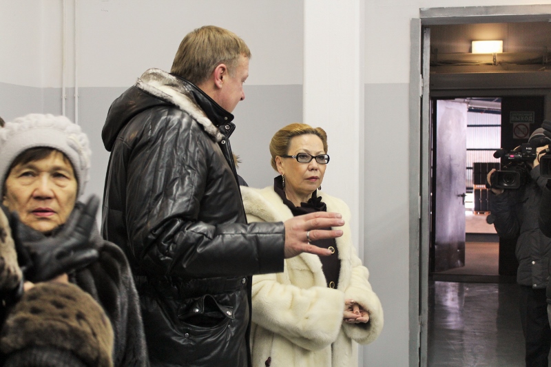 Линию по розливу топлива в тару открыли в Якутске, Фото с места события собственное