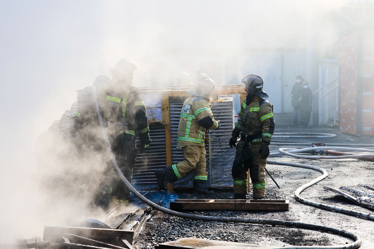 Пожарные спасли машину в Нерюнгринском районе Якутии Евгений Кулешов, ИА PrimaMedia