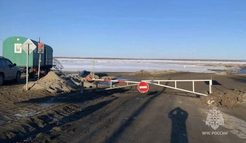 В Якутии закрыто 12 ледовых переправ МЧС России по РС (Я)