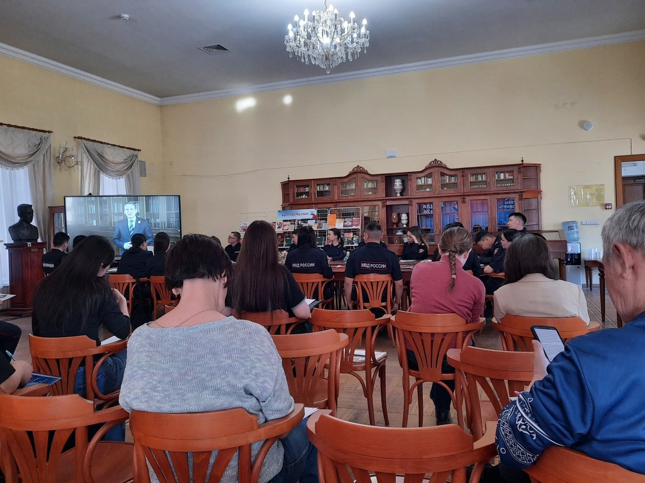 Национальная библиотека Якутии стала площадкой &quotДиктанта Победы&quot ИА YakutiaMedia