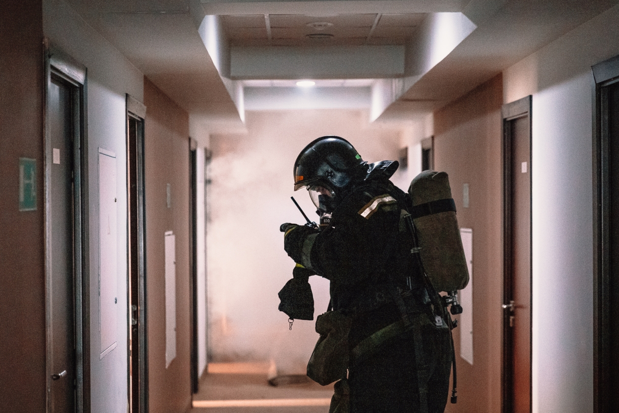 При пожаре в многоквартирном доме в Якутске спасены четыре человека Илья Аверьянов, ИА PrimaMedia