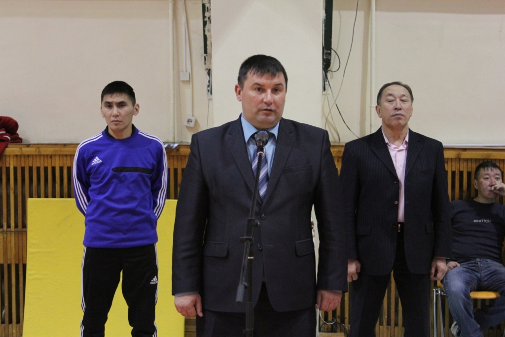Вдвое выросло число участников в соревнованиях по мини-футболу на Кубок Минспорта Якутии, Фото с места события из других источников