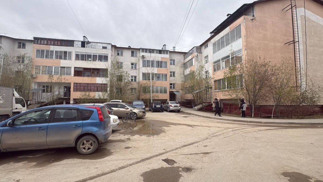 Водитель сбил ребенка на велосипеде во дворе в Якутске Госавтоинспекция