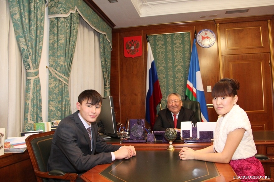 Воспитанники детского дома "Берегиня" побывали в гостях у семьи главы Якутии, Фото с места события из других источников