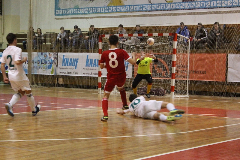 За первенство страны по мини-футболу сражаются юные футболисты Якутии, Фото с места события собственное