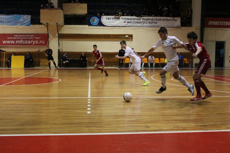 За первенство страны по мини-футболу сражаются юные футболисты Якутии, Фото с места события собственное