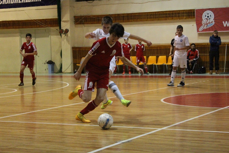 За первенство страны по мини-футболу сражаются юные футболисты Якутии, Фото с места события собственное