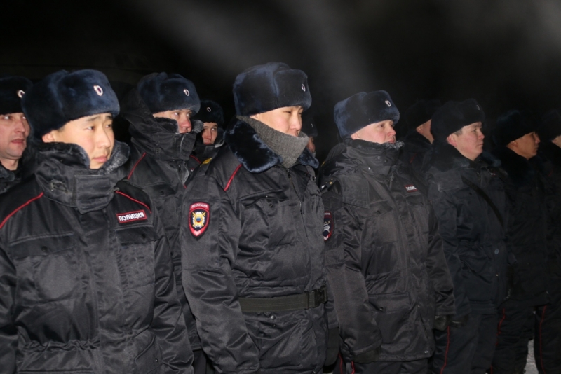 Грузовой самолет Ил-76 вылетел в Северо-Кавказский регион с сотрудниками якутской полиции, Фото с места события из других источников