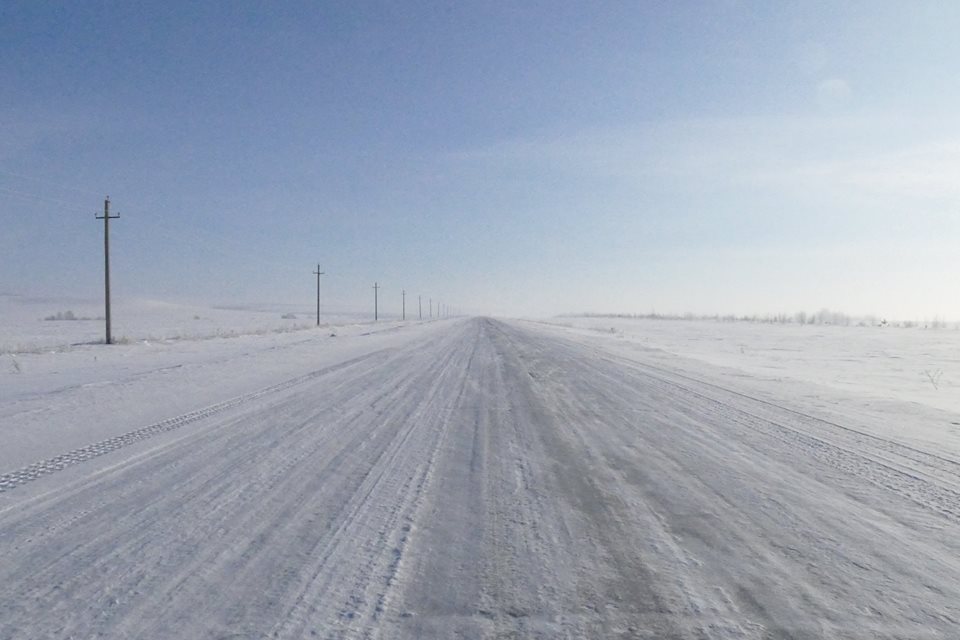 Путешественники, совершающие автомобильный пробег по всей России, прибыли в Якутск , Фото с места события из других источников