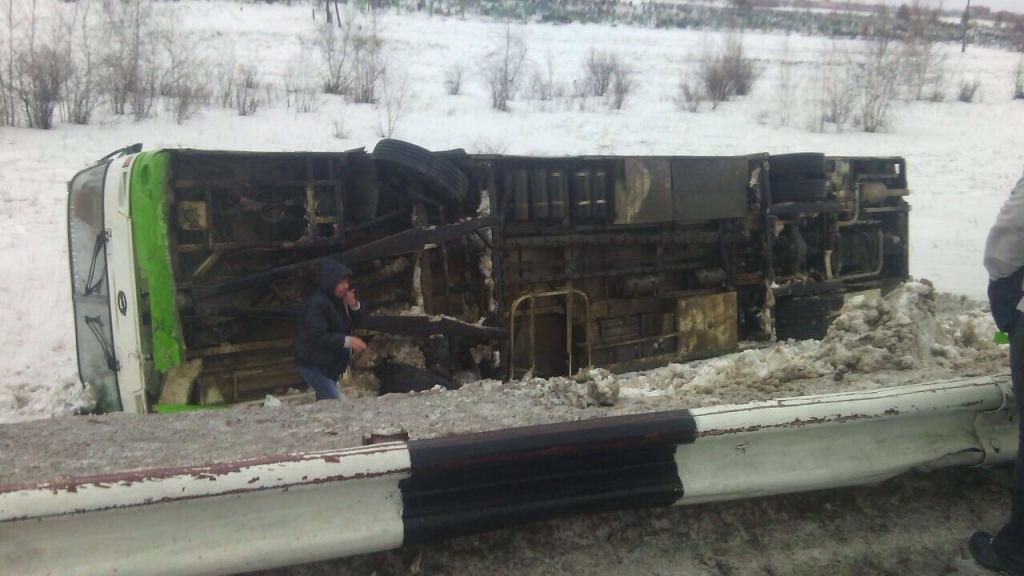 Последствия ураганного ветра в Якутске, Фото с места события собственное