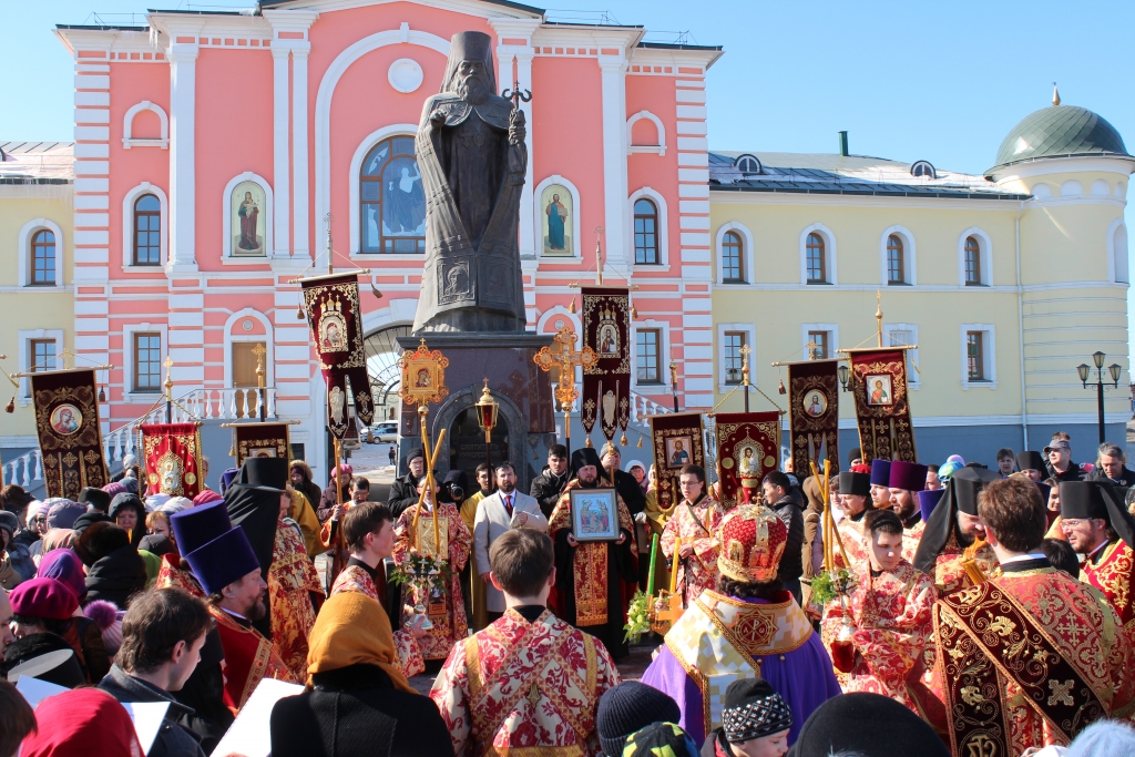 Православные якутяне встретили благодатный огонь из Иерусалима, Фото с места события собственное