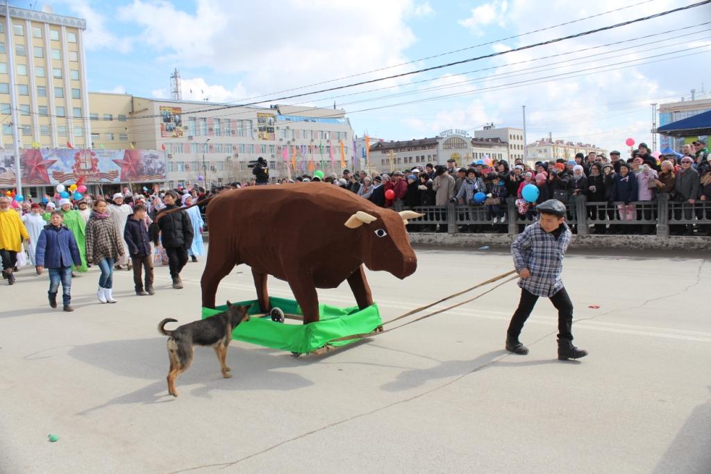 Первомайский парад прошел в Якутске, Фото с места события собственное